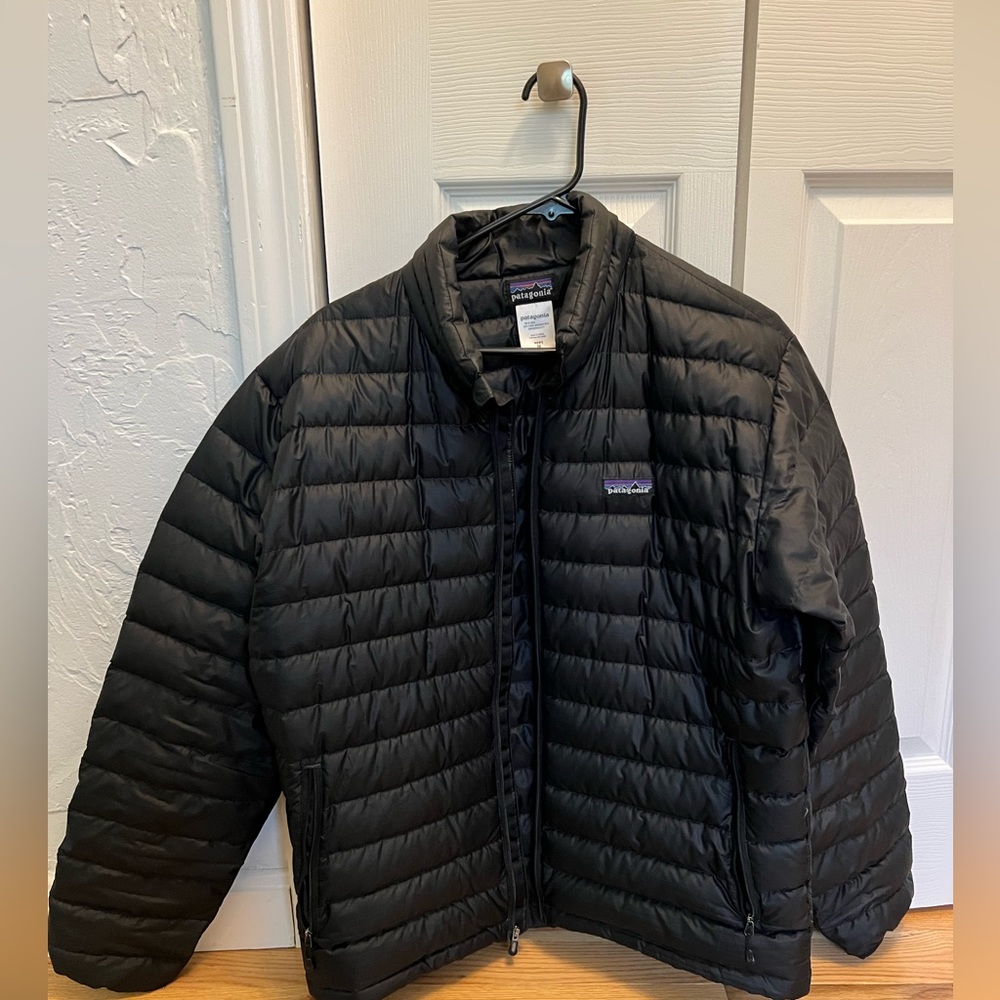 Patagonia Men’s Down Sweater. Medium. Black.